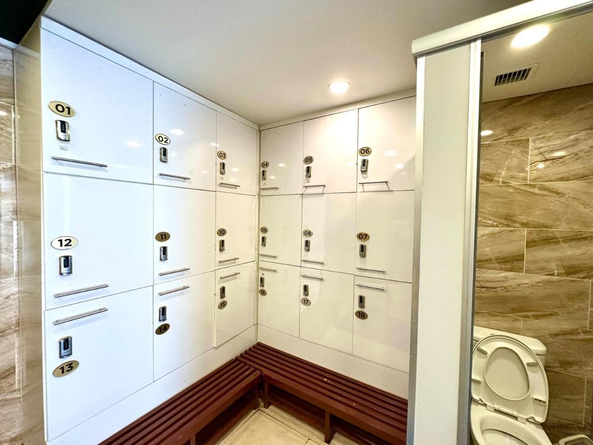 Luxury Two Bedroom, Fast Airport Access, Close To Marriott * Hà Nội