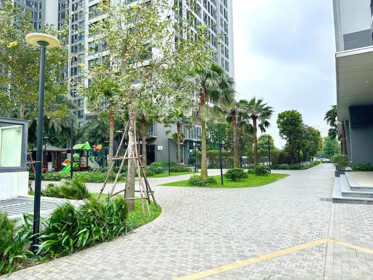 Luxury Two Bedroom, Fast Airport Access, Close To Marriott Căn hộ
